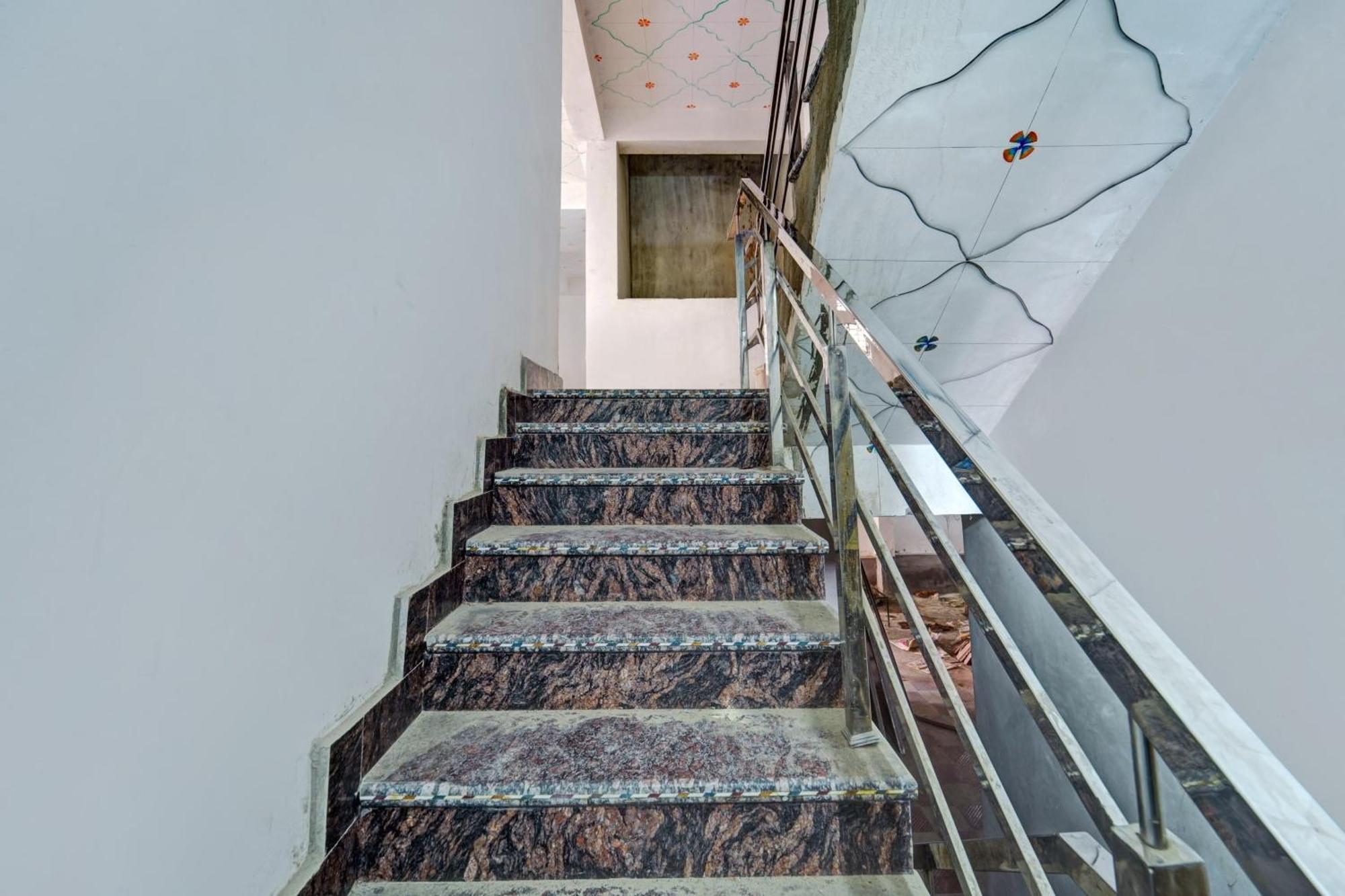 פאטנה Hotel O S Square Guest House מראה חיצוני תמונה